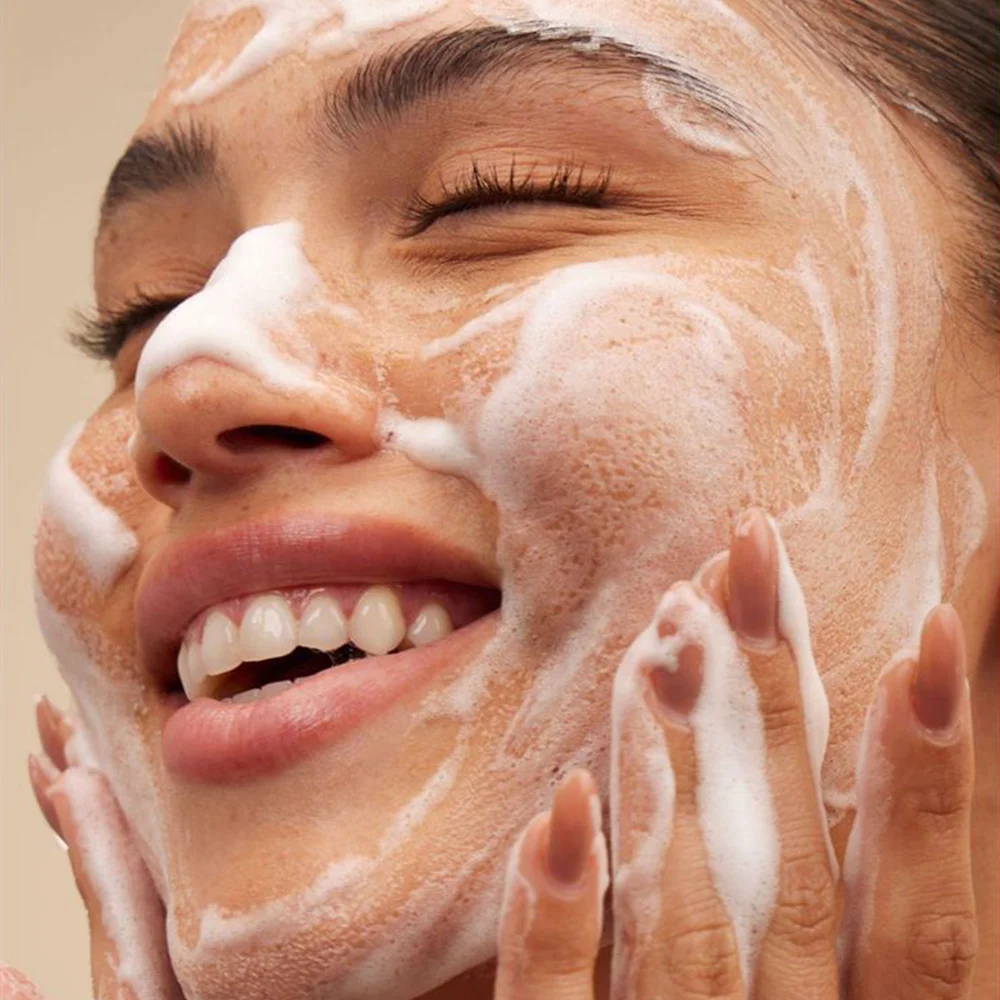 فوم شستشوی صورت مناسب انواع پوست